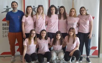 Još malo lijepih košarkaških vijesti. Djevojke su predstavljale školu ( Gimnazij