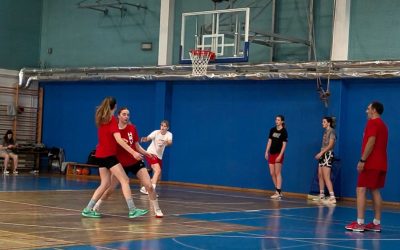 Djevojčice i dječaci našeg košarkaškog kluba imaju priliku popratiti početak pri